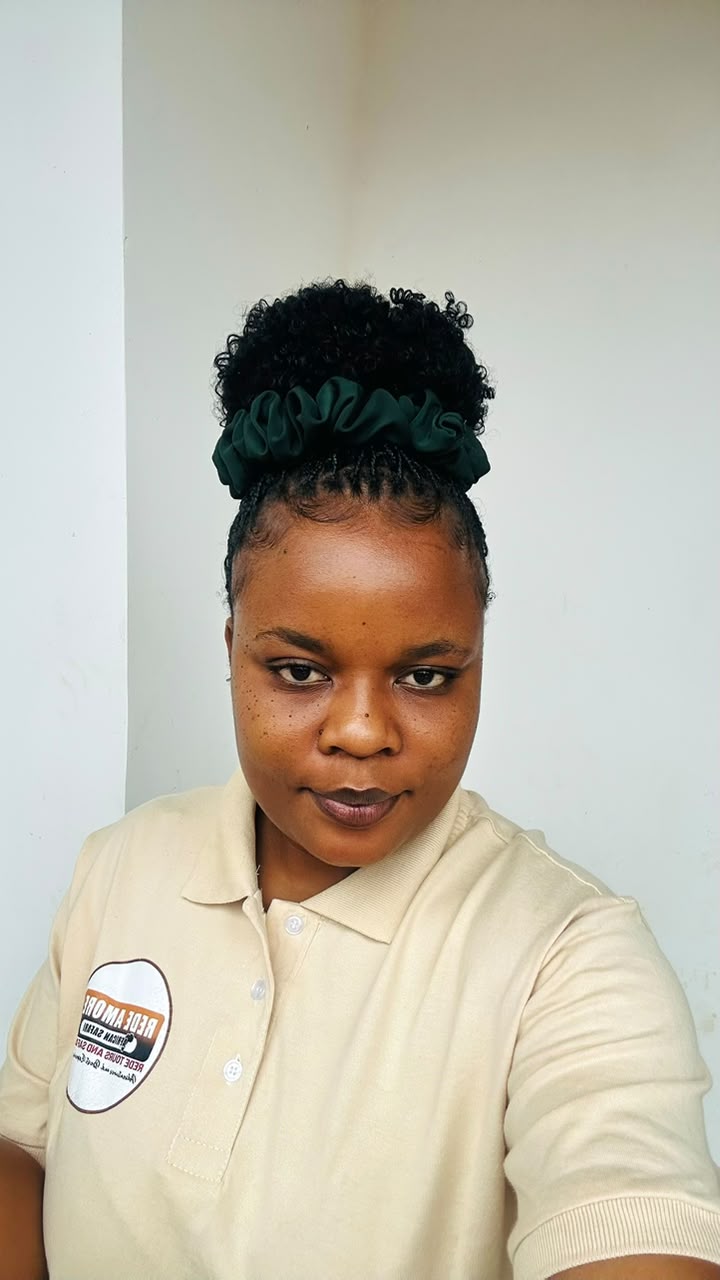 Rose Simon Moshi