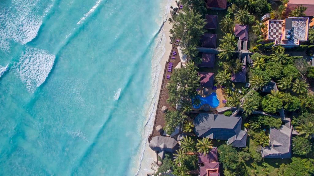 5 DAYS ZANZIBAR BEACH HOLIDAY VACATION with Mid-Range Hotel – 4 Star Hotels