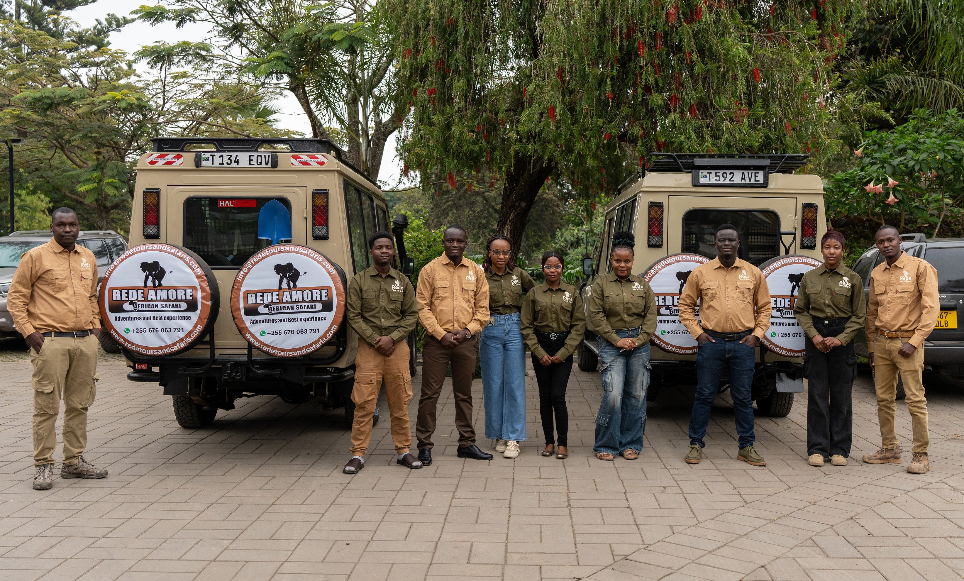 Rede Tours and Safaris team