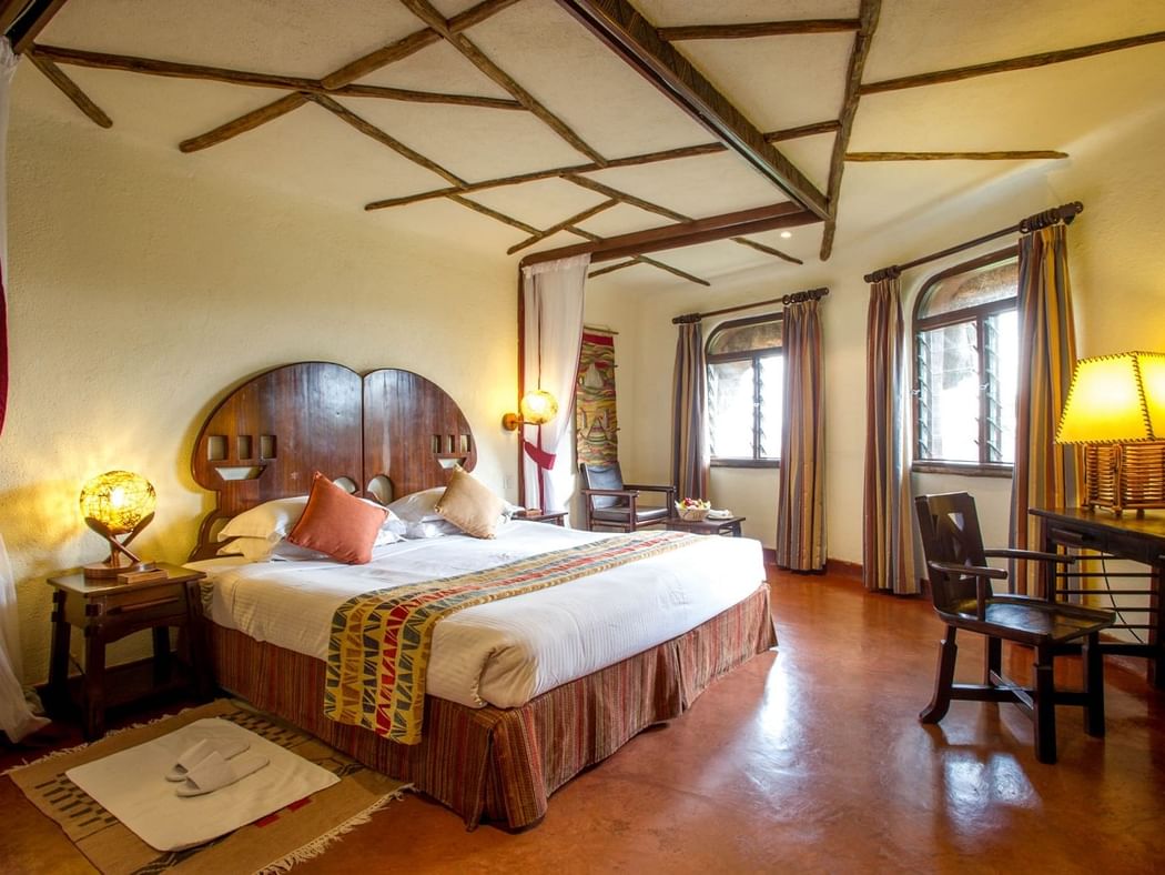 Luxury Lodge/Tented Camp Accommodations